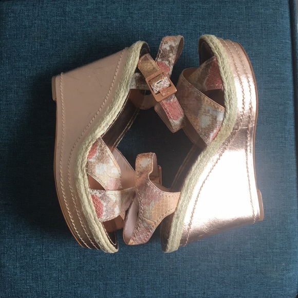 Vince Camuto Heels - Picture 3 of 5